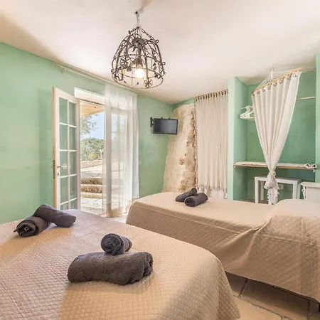 Trullo Grecale Holiday home *