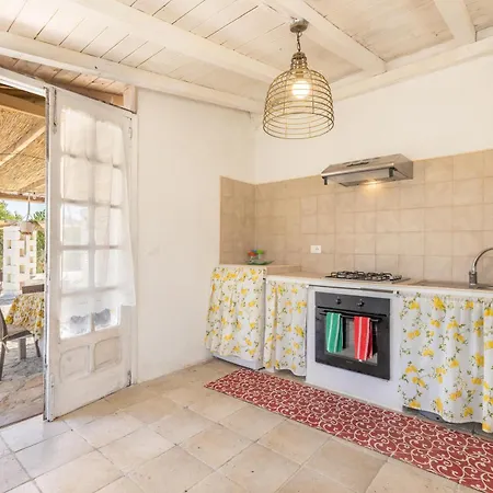 Trullo Grecale Holiday home *