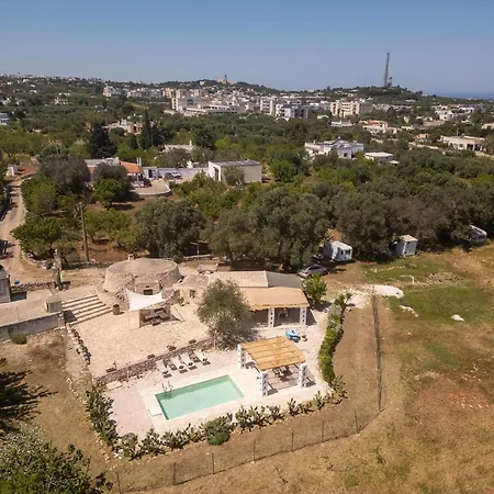 Trullo Grecale Ostuni
