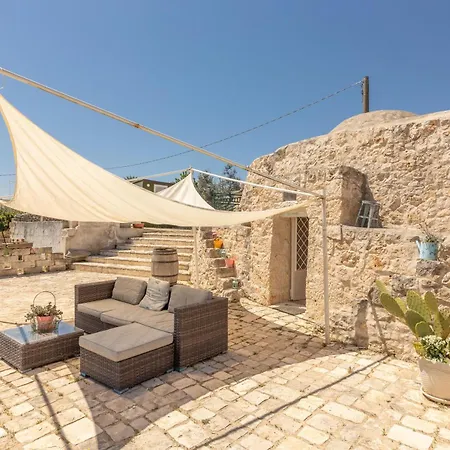 Trullo Grecale 別荘 オストゥーニ